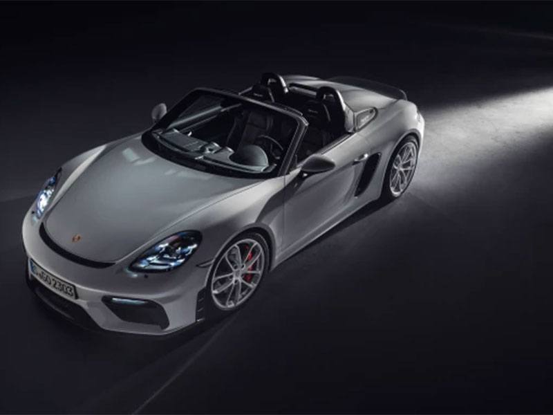 بالصور... بورش تكشف النقاب عن طرازين جديدين رائعين